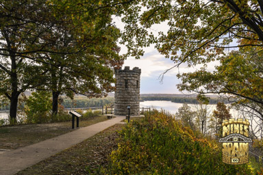 Dubuque Memorial and Mississippi River